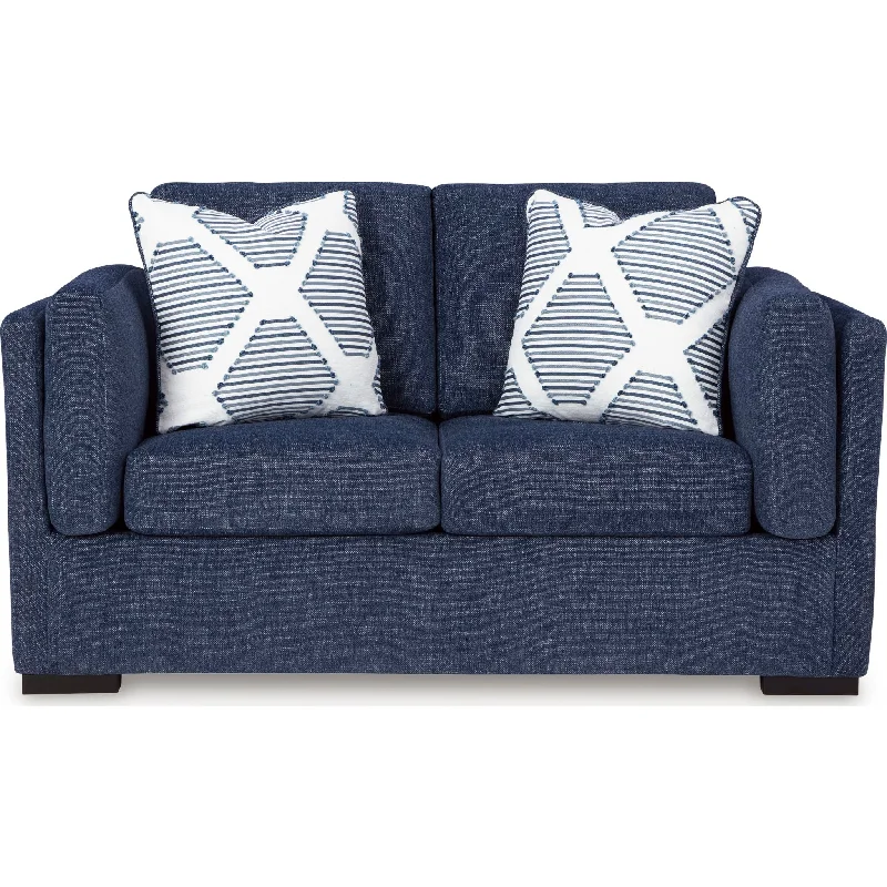 Evansley Loveseat