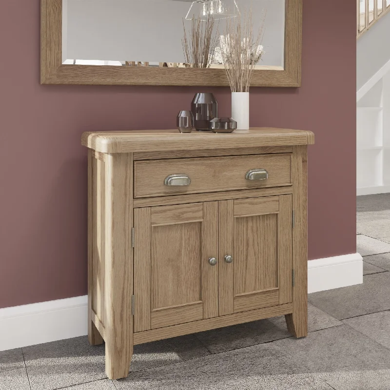 Rusper Oak Small 2 Door 1 Drawer Sideboard